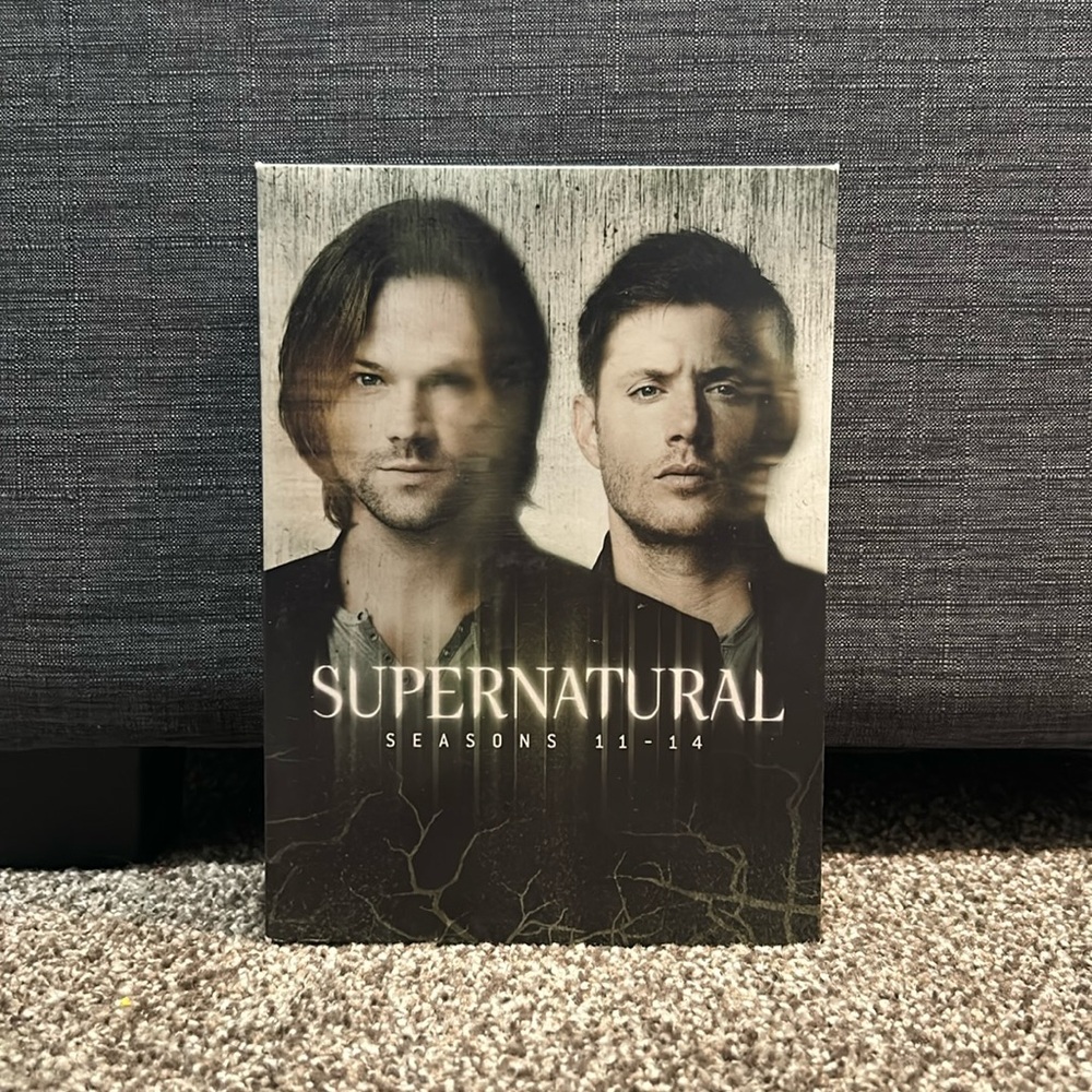 Supernatural DVD set seasons 11-14 opened but never used
